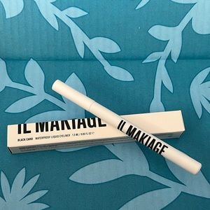 BLACK CARD LIQUID EYELINER
ULTRA-BLACK WATERPROOF LINER